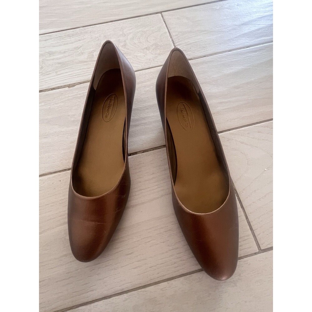 Talbots Shoes Womens 5.5 Slip On Gold Leather  Kitten Heels Almond Toe Career